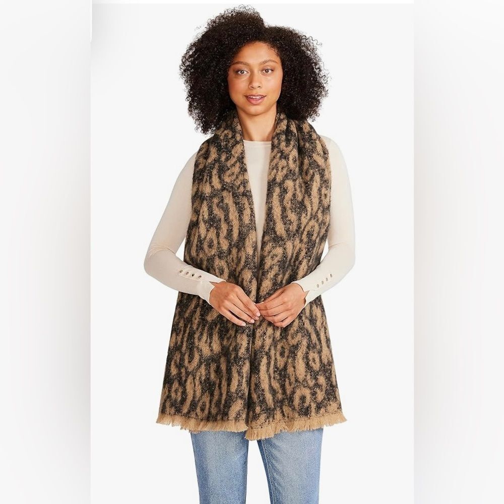 NWT Steve Madden Leopard Blanket Scarf